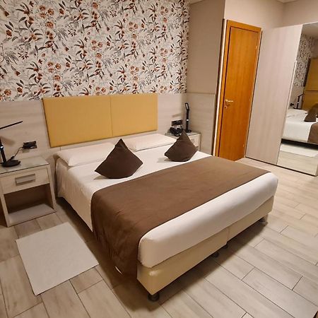 Hotel Lenotel Ngoại thất bức ảnh