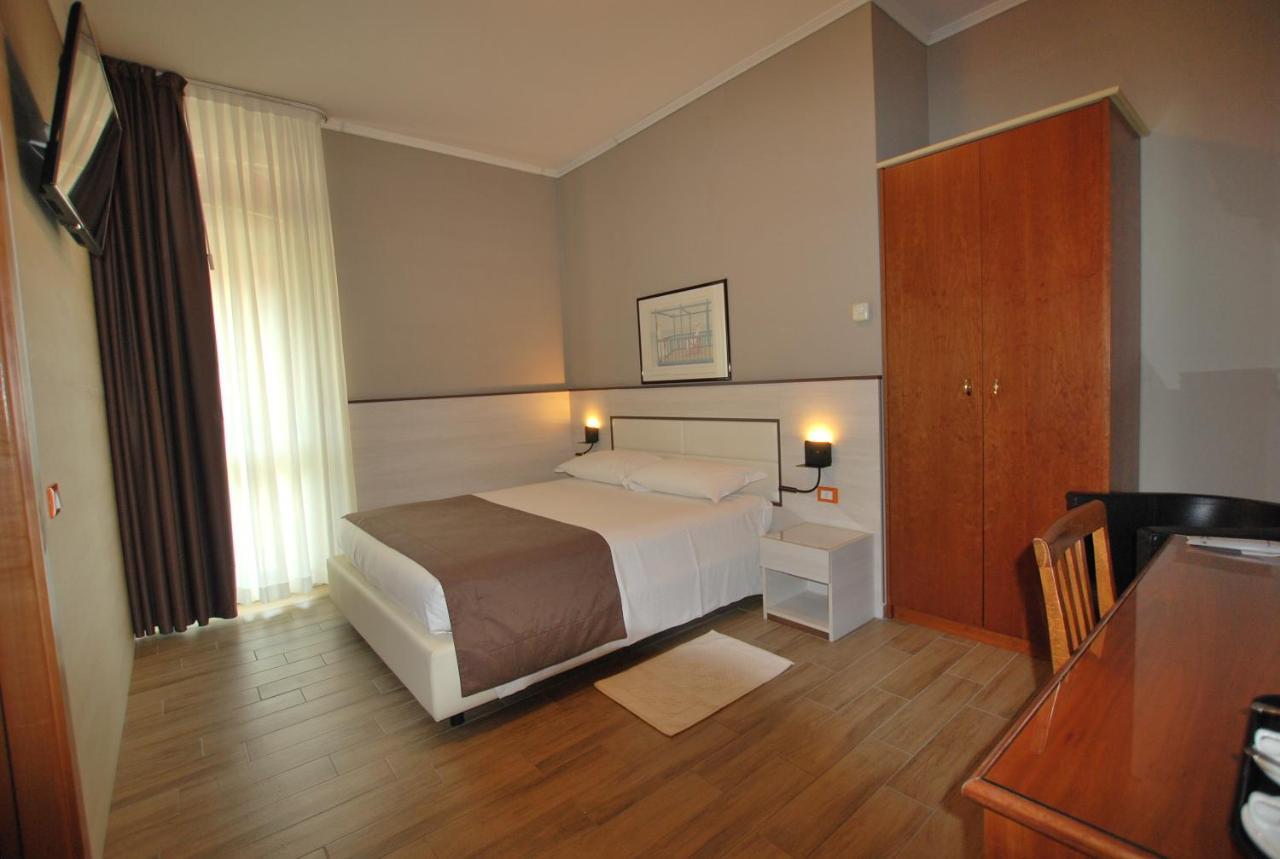 Hotel Lenotel Ngoại thất bức ảnh