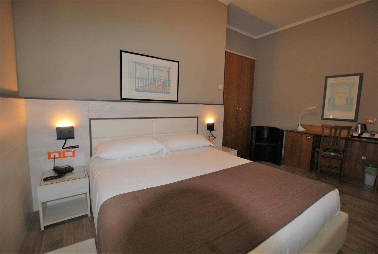 Hotel Lenotel Ngoại thất bức ảnh