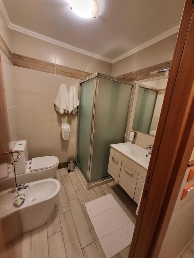 Hotel Lenotel Ngoại thất bức ảnh