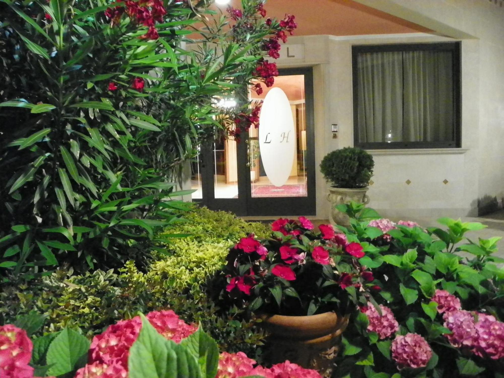 Hotel Lenotel Ngoại thất bức ảnh