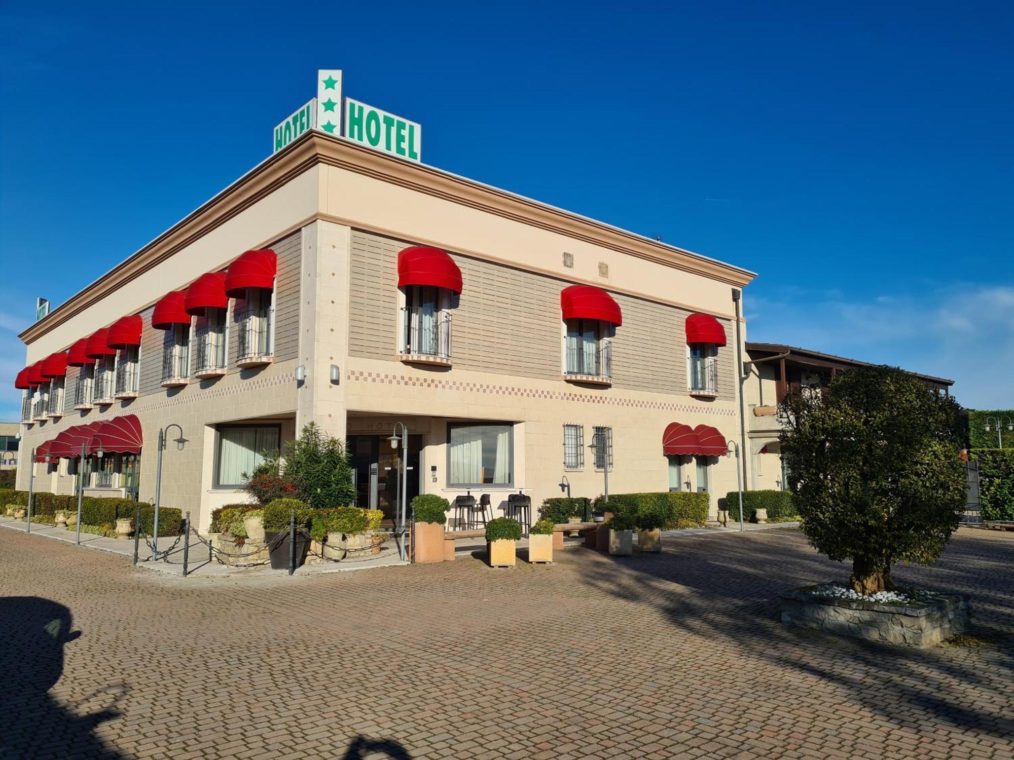 Hotel Lenotel Ngoại thất bức ảnh