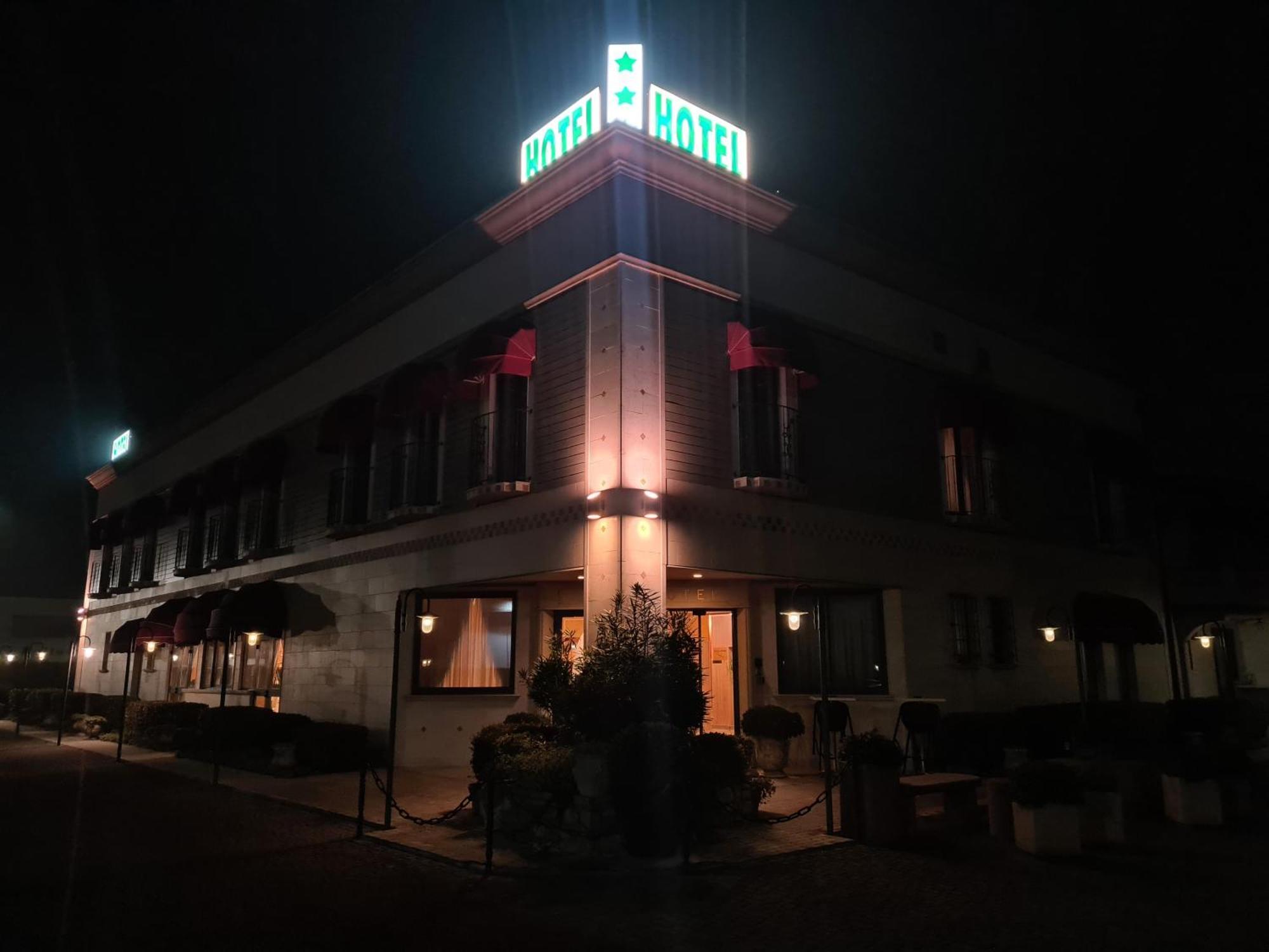Hotel Lenotel Ngoại thất bức ảnh