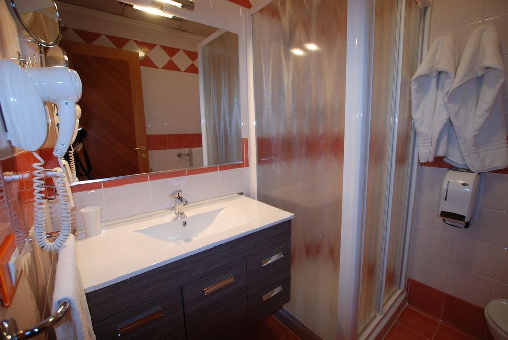 Hotel Lenotel Ngoại thất bức ảnh