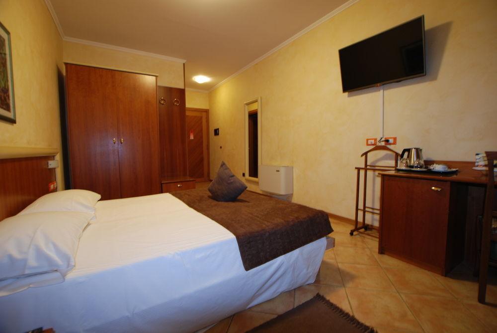 Hotel Lenotel Ngoại thất bức ảnh